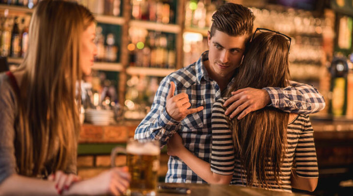 Porque os Cafajestes Se Dão tão Bem Com as Mulheres e os Outros Não?